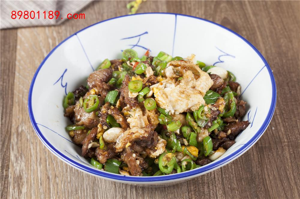 蛋香削骨肉